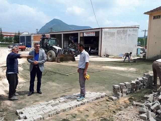 Vezirhan Yeni Sanayi Sitesi’nde Parke Çalışmaları Devam Ediyor