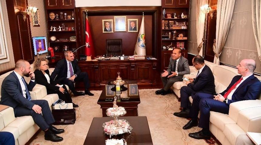 S&ouml;zl&uuml;&rsquo;den İsrail B&uuml;y&uuml;kel&ccedil;isi&rsquo;ne &ldquo;adalet&rdquo; Mesajı