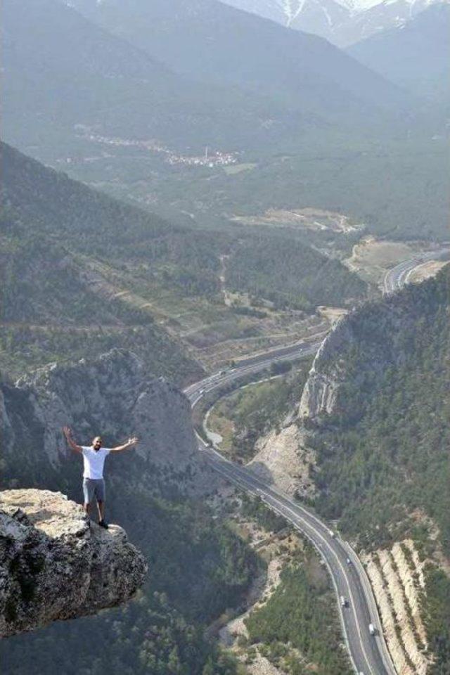 Gülek Boğazı'nda Poz