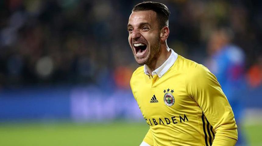Fenerbah&ccedil;e'de Soldodo da ipleri kopardı: Bana kul&uuml;p bul