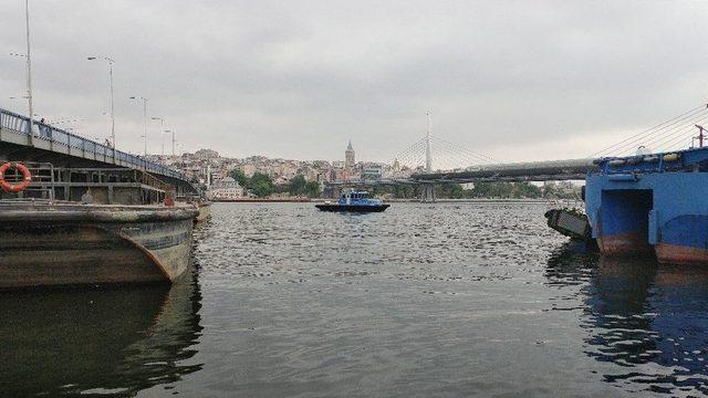 Unkapanı Köprüsünde İntihar Girişimi