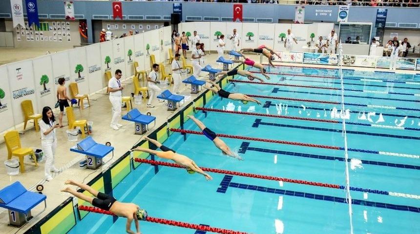 Havuzdan 49 Madalya &Ccedil;ıktı