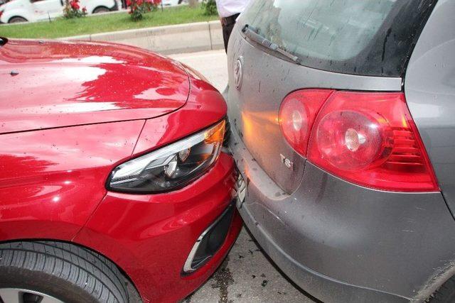 Yeni Aldığı Ve Daha Plakası Dahi Takılmayan Trakt&ouml;rle Kaza Yaptı 2