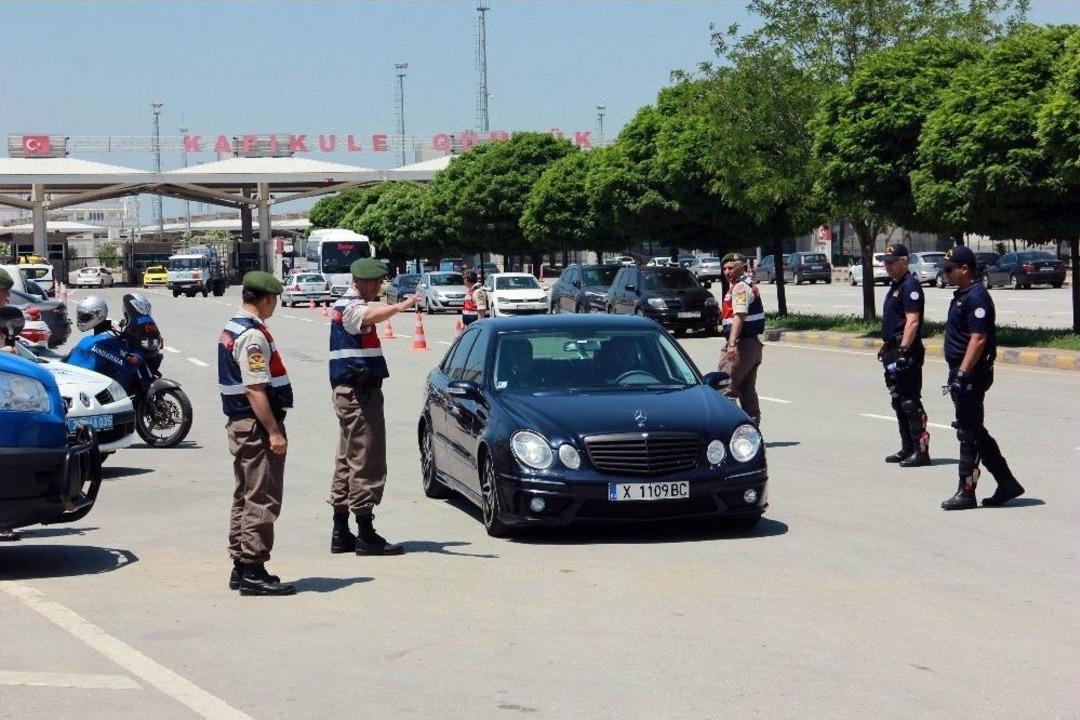 &lsquo;gurbet&ccedil;iler&rsquo; Kapıkule&rsquo;ye Ayak Bastı