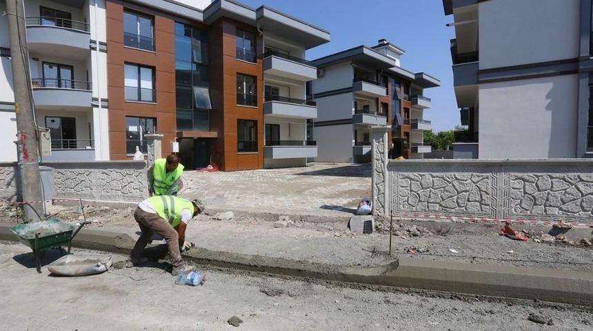 Serdivan Belediyesi Kaldırımları Yeniliyor