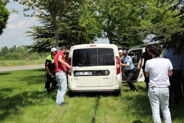 Kütahya’da Trafik Kazası, 2 Emniyet Mensubu Yaralandı