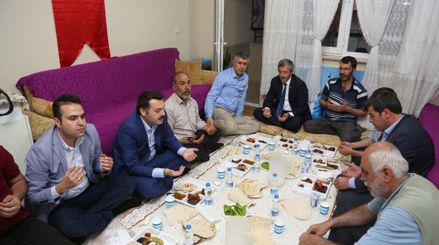 Başkan Mehmet Tahmazoğlu, İftarını Şehit Evinde A&ccedil;tı