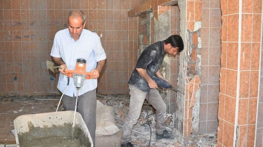 Vatandaş İstedi, Belediye Onarıyor