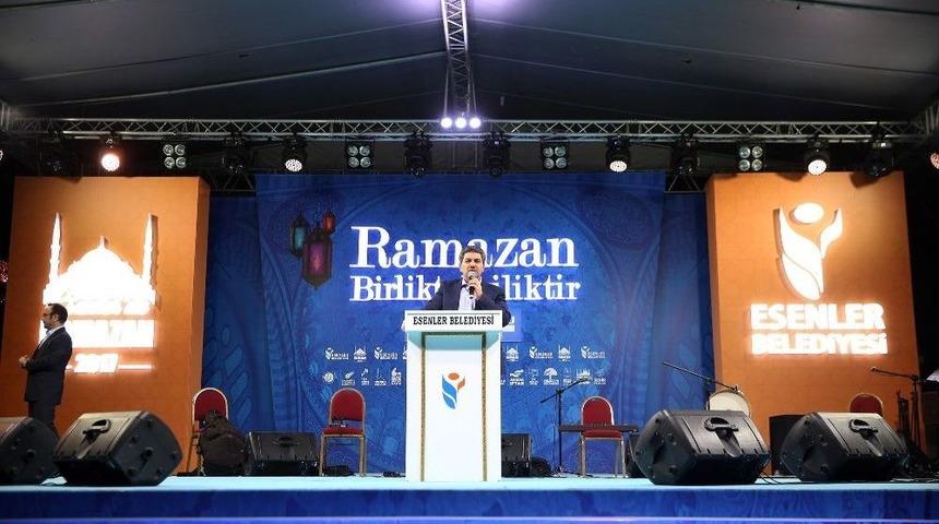 Ahmet Yaşar Hocaefendi Esenler&rsquo;de Anıldı