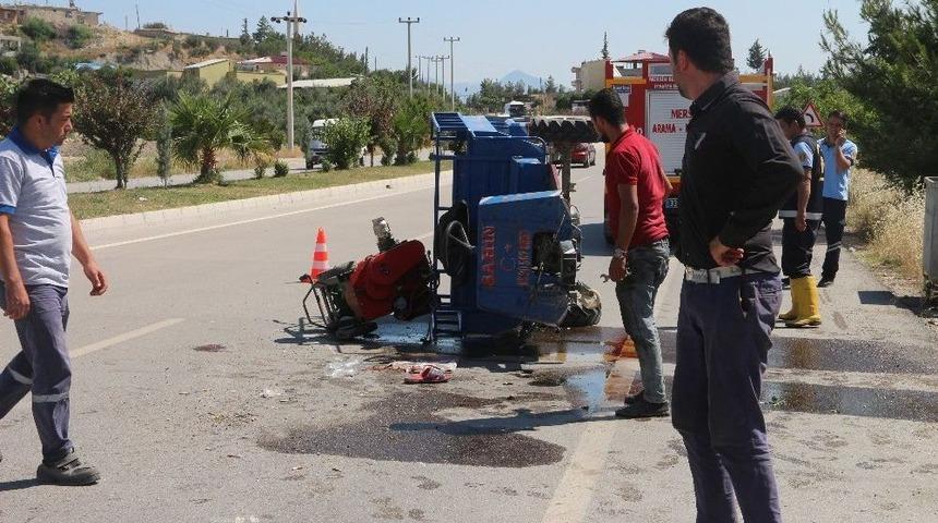 Mut&rsquo;ta Taktak Motoru Devrildi: 3 Yaralı