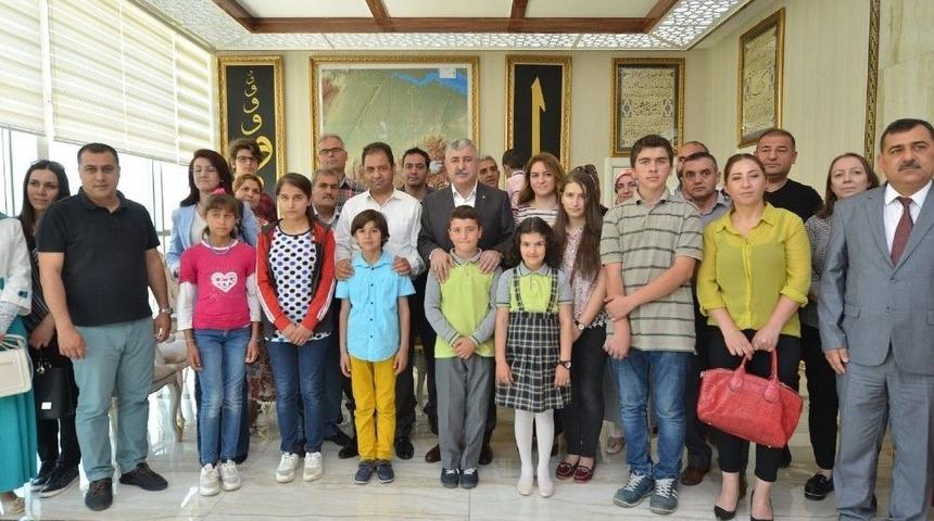 Minik &Ccedil;ocuklar Daha İyi Bir &Ccedil;evre İ&ccedil;in Yarıştı