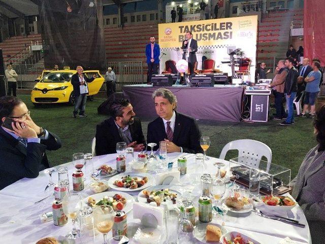 Y&uuml;zlerce Taksici Esnafı İftarda Buluştu 2