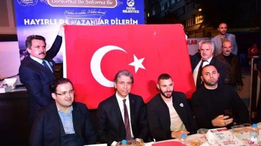 Karim Benzema Iftar Programına Katıldı