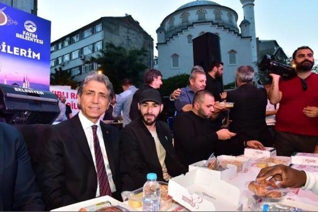 Karim Benzema Iftar Programına Katıldı 2