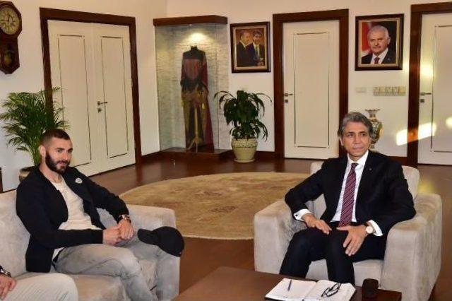 Karim Benzema Iftar Programına Katıldı 3