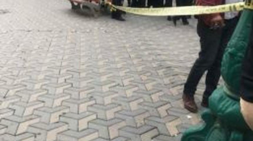 Başkent&rsquo;te Silahlı Ve Bı&ccedil;aklı Kavga: 6 Yaralı