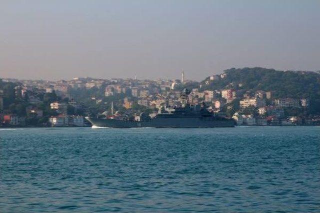 Rus Savaş Gemisi İstanbul Boğazı ndan Ge&ccedil;ti 2