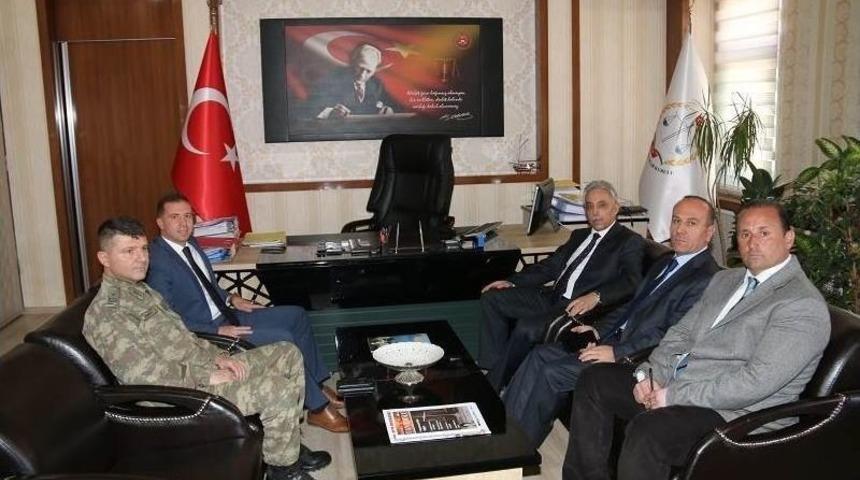 Vali Toprak&rsquo;tan Y&uuml;ksekova İl&ccedil;esine Ziyaret