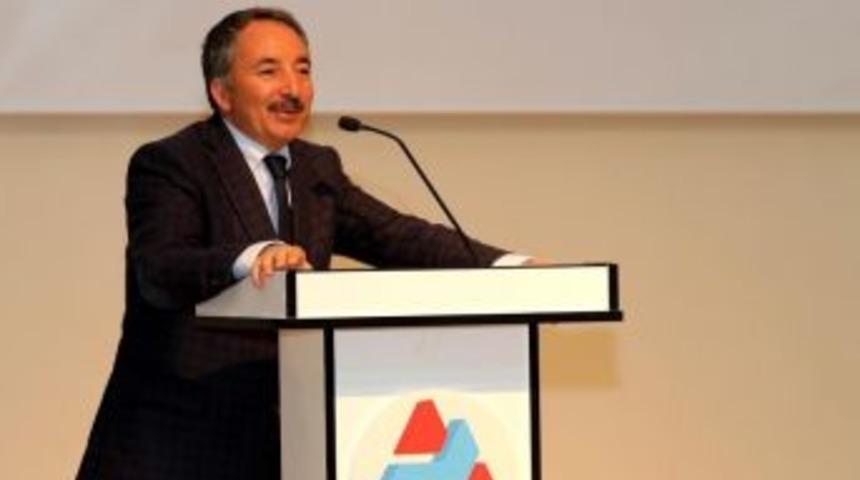 Ai&ccedil;&uuml;&rsquo;de Uygulamalı Girişimcilik Eğitimi Sertifika T&ouml;reni