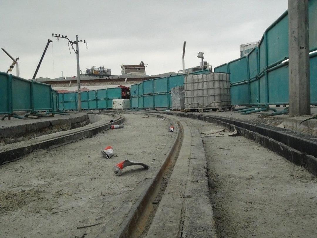 Taksim&rsquo;de Nostaljik Tramvayın Rayları D&ouml;şenmeye Başlandı