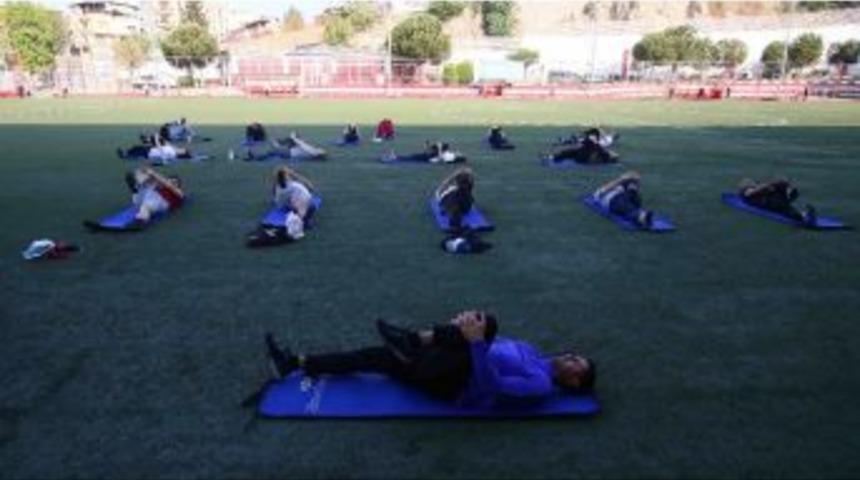 Bayraklı&rsquo;da Sabah Sporu Tam Gaz