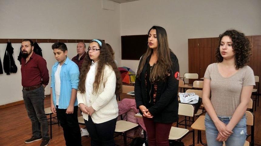 Mamak K&uuml;lt&uuml;r Merkezi Konservatuvara &Ouml;ğrenci Yetiştiriyor