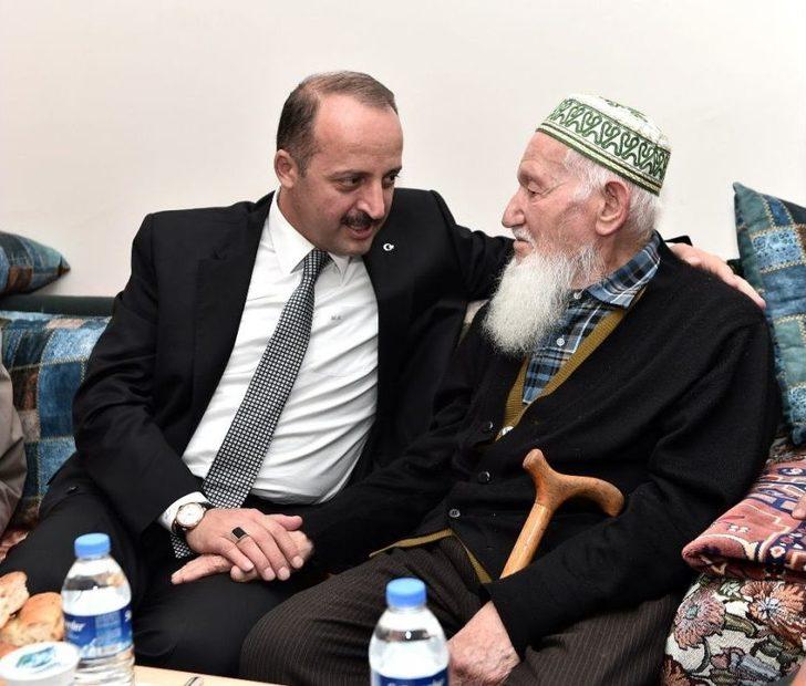 Murat Dede Ve Şemsi Ninenin İftar Konuğu Başkan Akgül G3