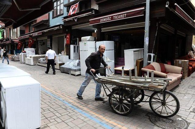 (özel Haber) İkinci Elin Kalbi Bu Pazarda Atıyor