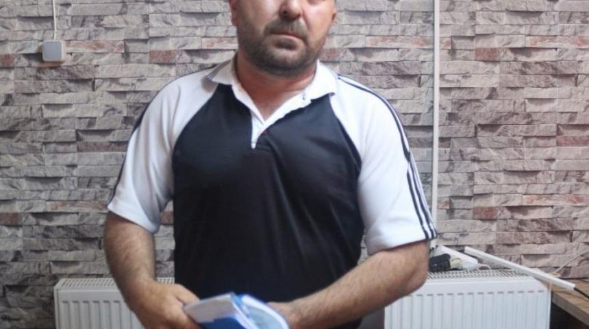 Manisalı Tır Şof&ouml;r&uuml;n&uuml;n Ehliyet İsyanı