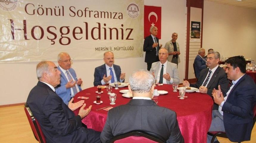 Mersin M&uuml;ft&uuml;l&uuml;ğ&uuml;&rsquo;nden İftar Programı
