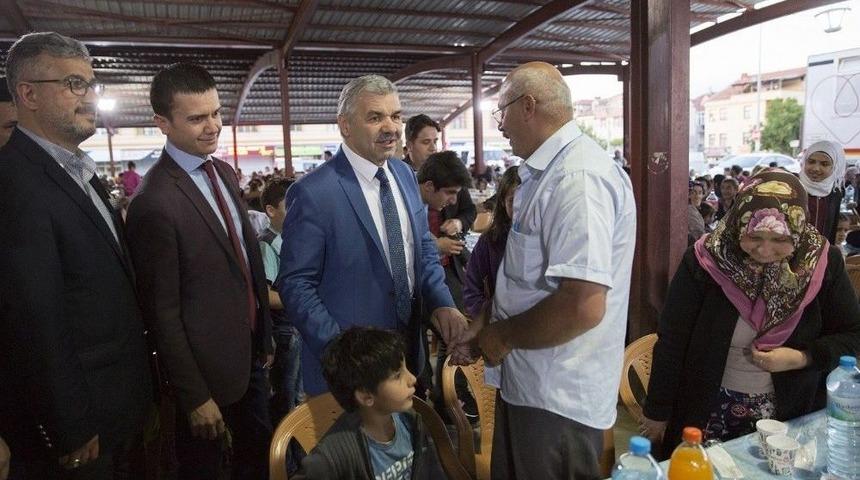 Başkan &Ccedil;elik Osmanlı Mahallesi&rsquo;nde