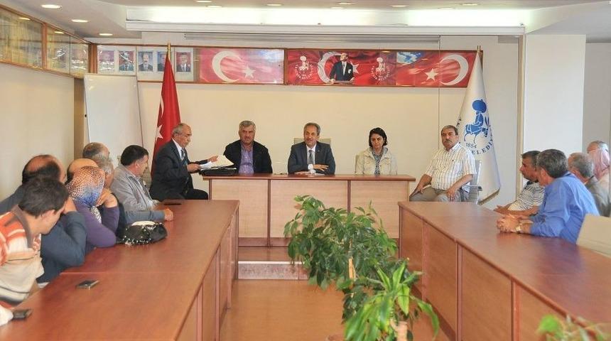 Başkan Akkaya, Arsa Sahiplerinin Problemini &Ccedil;&ouml;z&uuml;yor