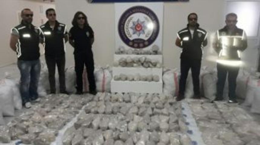 Bir Ton 71 Kilo Eroin Sintineden &Ccedil;ıkarıldı