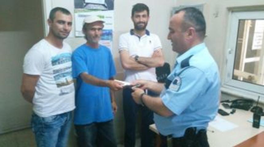 Tahsilat Parasını D&uuml;ş&uuml;rd&uuml; Maski Personeli Buldu