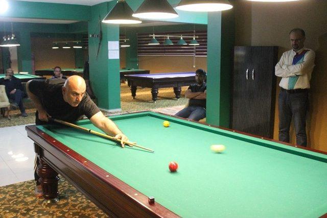 Tavşanlı’da Bilardo Turnuvası