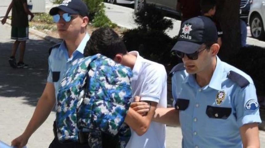 Ev Ve Işyerinden Hırsızlığa 5 G&ouml;zaltı