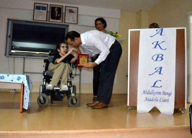 Neptün İpek, Neptün Gezegenini Anlatıp Türkiye 3 ncüsü Oldu 2