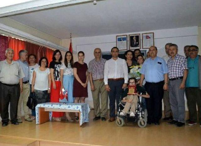 Neptün İpek, Neptün Gezegenini Anlatıp Türkiye 3 ncüsü Oldu 3