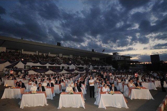 B&uuml;y&uuml;kşehirden 217 &Ccedil;ifte Toplu Nikah T&ouml;reni 1