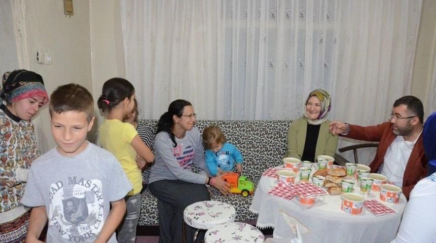 Ak Parti İl Başkanı Keskin, 5 &Ccedil;ocuklu &Ouml;zdemir Ailesi İle İftar Yaptı