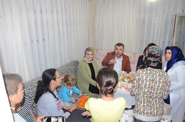 Ak Parti İl Başkanı Keskin, 5 &Ccedil;ocuklu &Ouml;zdemir Ailesi İle İftar Yaptı 2