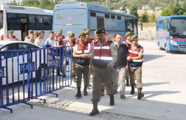 Denizli de Fet&ouml; Sanığı 112 &Ouml;ğretmenin Yargılaması Başladı 2