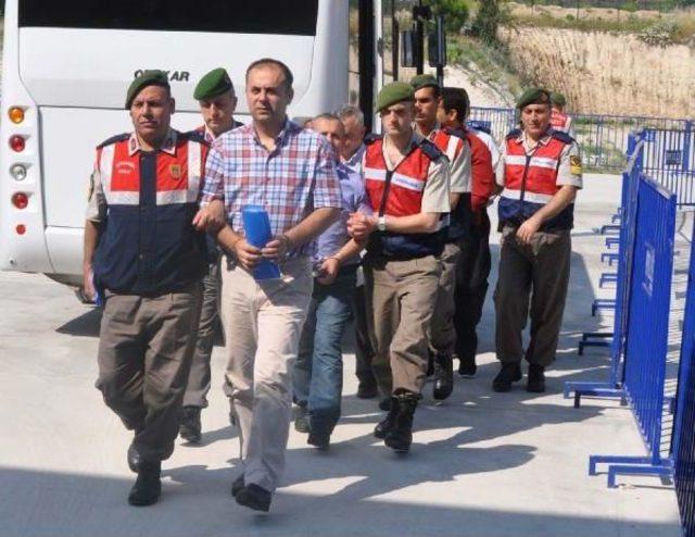 Denizli de Fet&ouml; Sanığı 112 &Ouml;ğretmenin Yargılaması Başladı 3