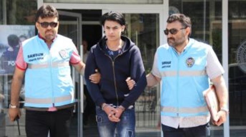 Suriyeli Kadının &Ccedil;antasını Gasp Eden Iraklı Yakalandı