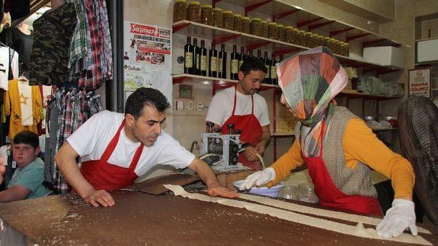 Hatay’da Ramazan Sofralarının Vazgeçilmesi “küncülü Helva”