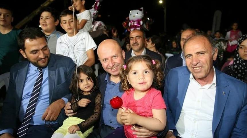 Hilal Mahallesi Sakinleri İftarı Çolakbayrakdar Çifti İle Birlikte Açtı