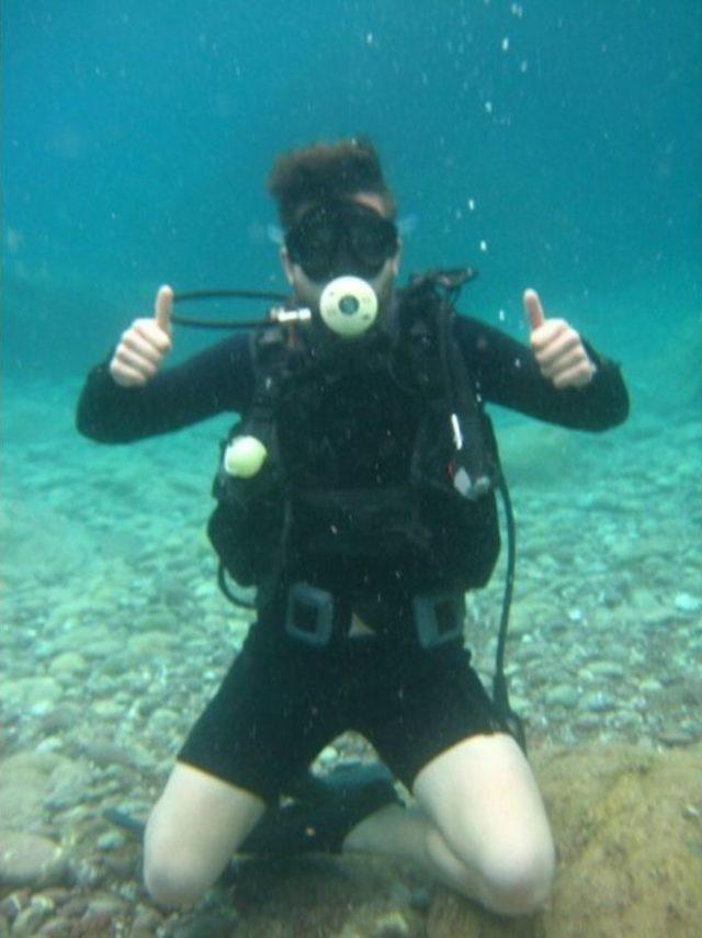 Burhaniyeli Futbolcu Dalgı&ccedil;lık Eğitimi Aldı 1