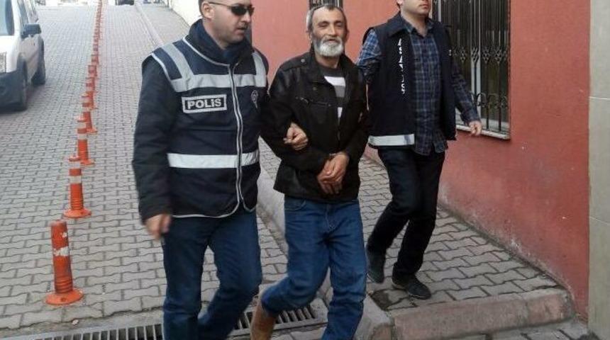 3 Aylık Maaşını &Ccedil;ekip, Babasını &Ouml;ld&uuml;rmek İ&ccedil;in T&uuml;fek Satın Almış