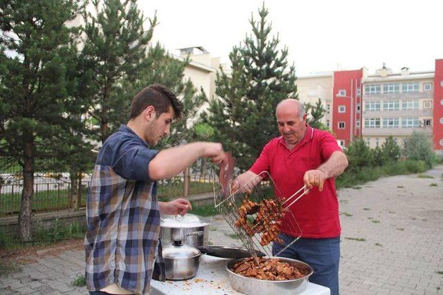 Oltu’da İftarlı Mezuniyet Programı