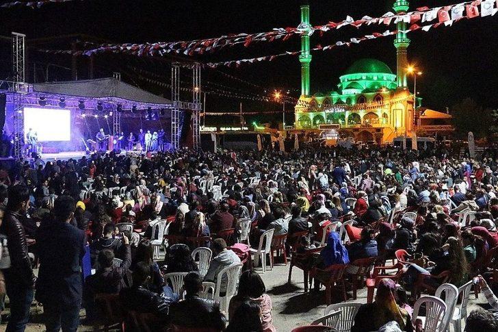 Van’da Orhan Ölmez Coşkusu G1